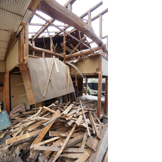 岡崎市で解体中の木造住宅